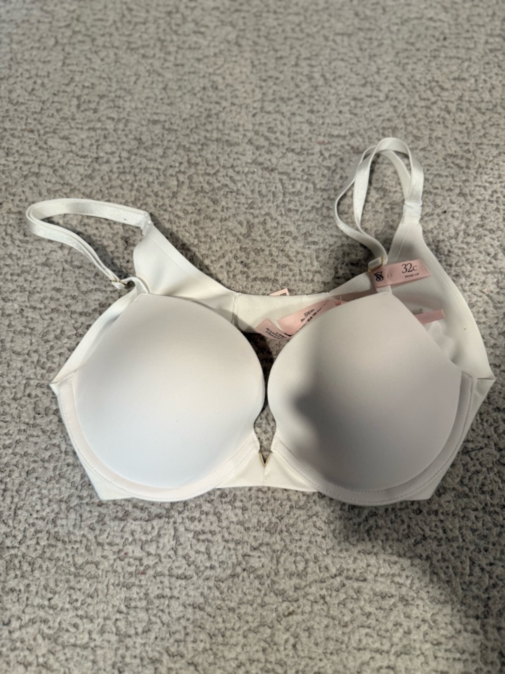 NWT Victoria’s Secret Push-Up Bra 32C White Smooth T-Shirt Bra